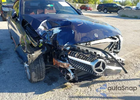 2018 Mercedes-Benz C 300 z USA, uszkodzony, nr VIN WDDWK4JBXJF600220